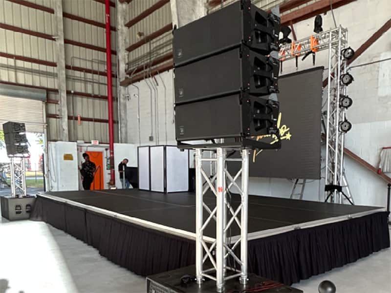 Professional event speakers arranged for broader audience coverage