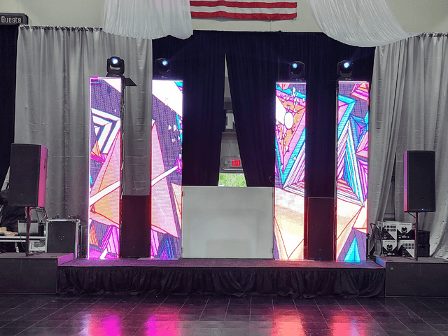 stand-alone-video-wall-pillar - #1