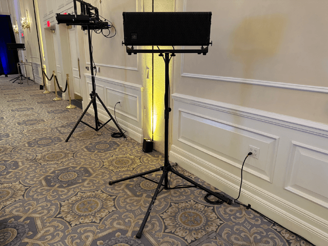 tripod-mounted-d-a-s--audio-event-210a - #3