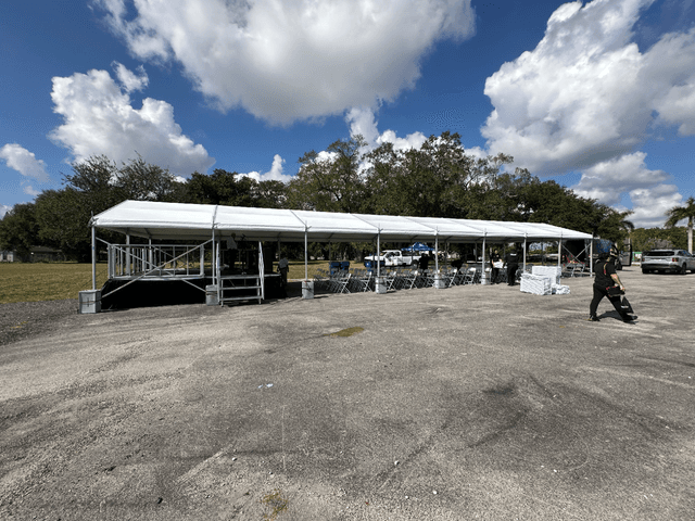 20-x80--tent-with-ground-anchors - #2