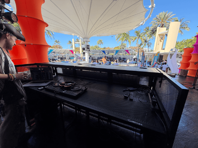 large-portable-dj-booth - #3