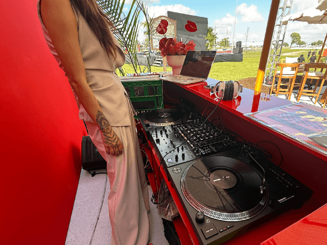 technics-sl-1200-mk7-turntable - #1